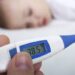 Temperatura e lartë te fëmijët, mjekja pediatre: Ja si duhet të veproni