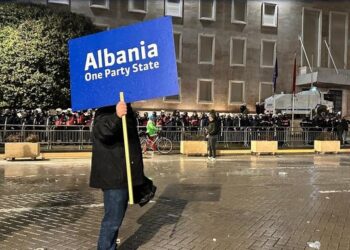 Protesta e opozitës jehonë në mediat gjermane: Qytetarët janë të zemëruar me qeverinë Rama