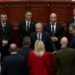 “Po mbroni v*thet e Belindës”, Peleshi i heq fjalën Berishës, reagojnë deputetët e PD