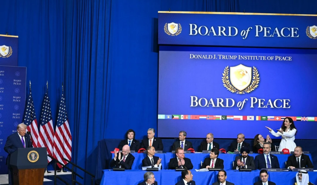 Trumpi i ofron ‘garanci’ Kosovës në raport me Serbinë: Nëse nuk ia dilni, më thirrni
