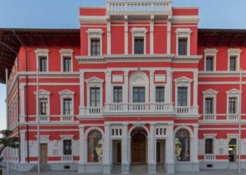 OPGJ 10 orë në Bashkinë e Vlorës, sekuestrohen dosjet dhe kontratat e plazheve