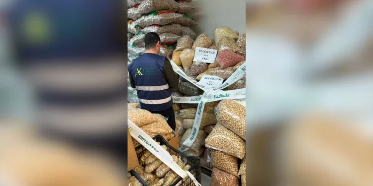 Skandal në tregun agro-ushqimor, AKU bllokon mbi 2.4 ton produkte të pasigurta dhe pa etiketë