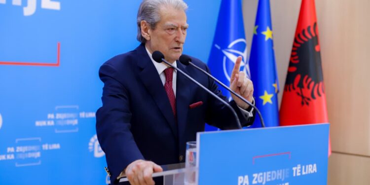 Berisha fton qytetarët në protestë sot në ora 18:00: Të bashkohemi për të firmosur së bashku fundin e këtij regjimi dhe fitoren e të ardhmes sonë