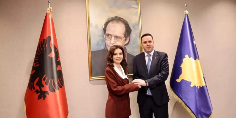 Spiropali takon krerët e partive kryesore parlamentare në Kosovë: Krah për krah për sigurinë kombëtare dhe aleancat strategjike