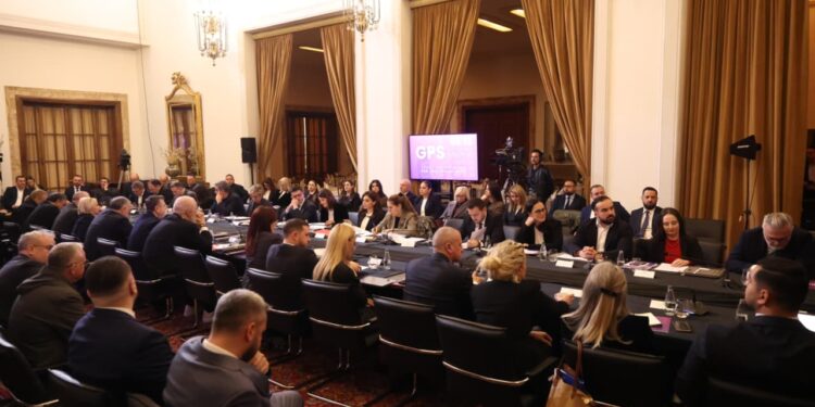 Ikën ministri i Drejtësisë, shkarkohet Pirro Vëngu dhe Spiropali