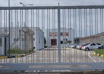 Të dënuarit i zbulohet drogë në burgun e Fierit, e fshihte në zonën intime