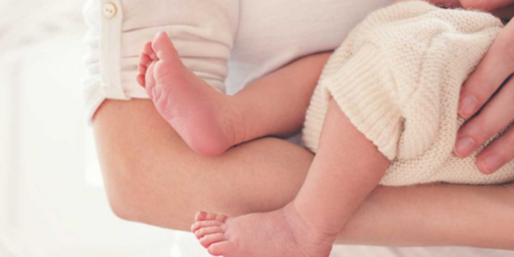 Shqipëria po “shuhet”, ulet ndjeshëm numri i lindjeve, ja qarqet me rënien më të fortë