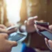 Shqiptarët po i përdorin telefonat gjithnjë e më shumë për internet, konsumi u rrit me 21%