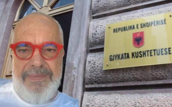 Rama çdo ditë çon një sinjal për Kushtetuesen