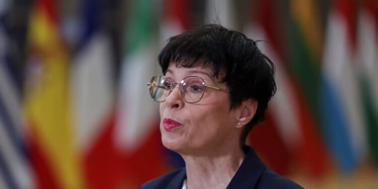 KE-ja propozon heqjen e roaming-ut për vendet e Ballkanit Perëndimor