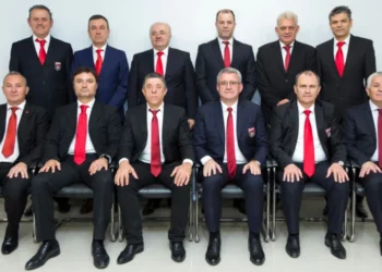 Një tjetër e papritur para zgjedhjeve të FSHF, tërhiqet nga gara edhe Arben Dervishaj