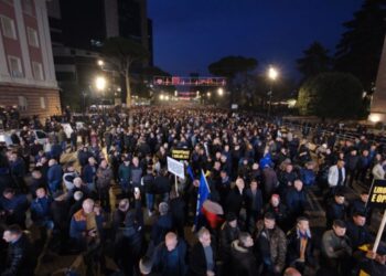 PD nesër protestë, policia: Specifikoni orën e mbarimit! STOP maskave nga pjesëmarrësit