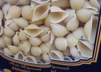 Tjetër skandal ushqimor/ Makarona “Prima” me miza në raftet e Big Market