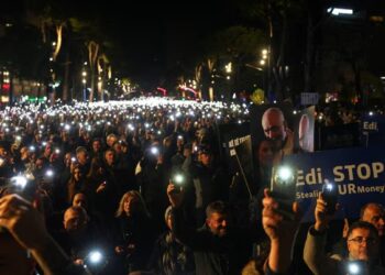 Protesta e opozitës/  S’ka podium dhe as fjalime, çfarë pritet të ndodhë