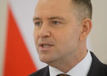 Nga ‘tradhtia’ te plani B/ Analiza e DW: Pse presidenti i Polonisë bllokoi kredinë 44 miliardë euro për mbrojtjen nga BE