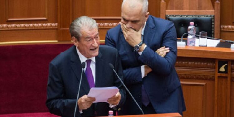 Gjykata rrëzon padinë e Ramës ndaj Berishës për fyerje dhe shpifje
