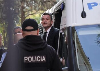 Shtyhet seanca e Veliajt, GJKKO pranon të legjitimojë Plarent Ndrecën si avokat të kryebashkiakut