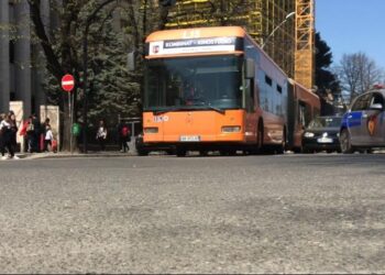Nafta deri në 217 lekë/litri, Shoqatat e Transportit: Na jepni kompesim që mos të rrisim çmimin e biletës