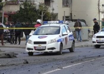 Shpërthim me tritol në Lezhë, shkrumbohet automjeti i agjentit të krimeve