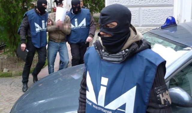 Shërbimet e Inteligjencës italiane ngre alarmin: Mafia shqiptare, rrezik për sigurinë