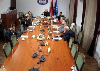 Lufta në Lindjen e Mesme, PD kërkon seancë dëgjimore me Ramën