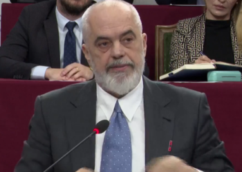 Rama s’lëshon Ballukun, i ruan edhe pozitat: Do vijojë si drejtuese politike në Fier