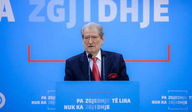 Berisha: Rama mbylli dyert e integrimit në BE, vendosi veten mbi Kushtetutën dhe ligjin