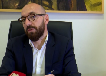Ministri ‘surprizohet’ nga çmimi i naftës: Duhet verifikuar