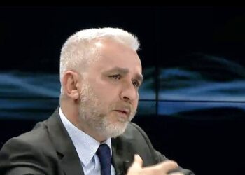 Bolino e ‘fluturoi’ me një telefonatë, deklarata që i kushtoi Babaramos vendin e punës