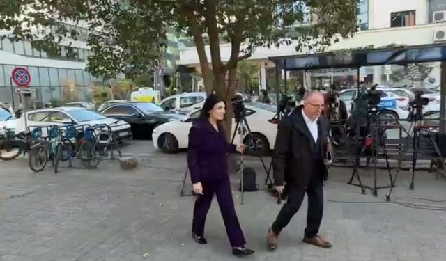 Akuzohet si pjesë e grupit kriminal në AKSHI, ish-drejtoresha Mirlinda Karçanaj paraqitet në SPAK