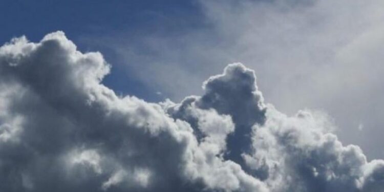 Me kushte atmosferike të qëndrueshme, si parashikohet moti sot