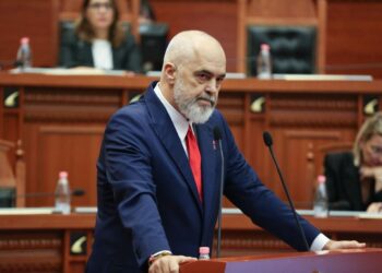 Seanca për Ballukun/ Deputetëve të PS u kërkohet të shkojnë herët në Kuvend, mungesat do cilësohen shkelje