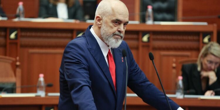 Seanca për Ballukun/ Deputetëve të PS u kërkohet të shkojnë herët në Kuvend, mungesat do cilësohen shkelje