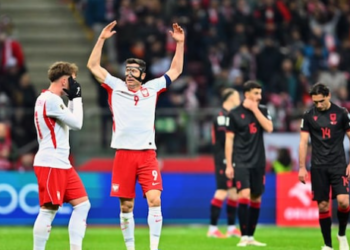 Poloni-Shqipëri/ Barazohen shifrat, Lewandowski realizon në Varshavë