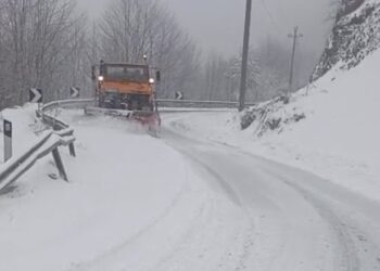 Zbardhen zonat malore të juglindjes, dëbora mbulon Dardhën dhe Voskopojën