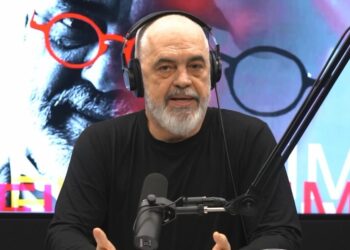 Çmimi i karburanteve fluturon/ Rama i qetë vijon talljen: Të mbrojmë pensionistët…