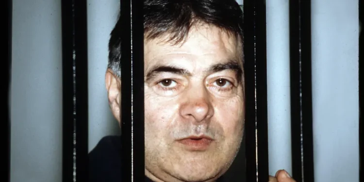 I dënuar me burg të përjetshëm, ndërron jetë në qeli bosi i Cosa Nostra /EMRI