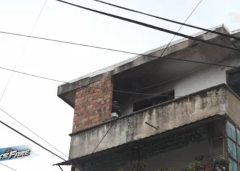 “Nuk kemi ku ta çojmë”/ I sëmuri mendor i vë flakën banesës në Gjirokastër, institucionet pa zgjidhje