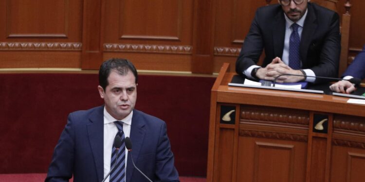 Bylybashi prezanton raportin e opozitës: Balluku ka kryer 11 herë të njëjtën vepër penale