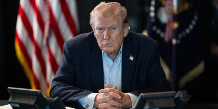 Lufta në Lindjen e Mesme, Trump: Do ta godasim Iranin shumë fort në ditët në vijim