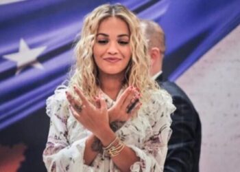 Rita Ora mbështet Kombëtaren e Kosovës dhe Shqipërisë: Shpresoj të bëni histori