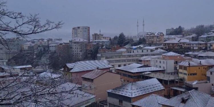 Borë në pranverë, ja si pritet të jetë moti në fundjavë