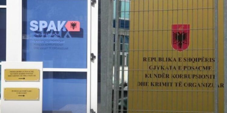 GJKKO lë në burg Flodian Plakun dhe ish-shefin e krimeve, Rezart Kuçi