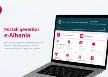 Shqiptari në SHBA s’rinovon dot pasaportën: e-Albania jashtë funksionit prej disa ditësh