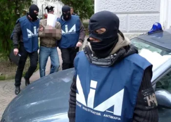 Nga kaosi i viteve ’90 te rrjetet globale: Mafia shqiptare si lojtar kyç në trafikun europian të drogës
