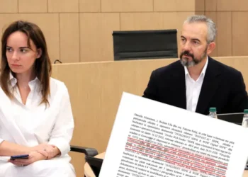 Skandali i AKSHI-t zhvendoset në KQZ: Në qendër Ilirjan Celibashi dhe Jona Josifi, nxjerr kokën Gëzim Hoxha i FIRST