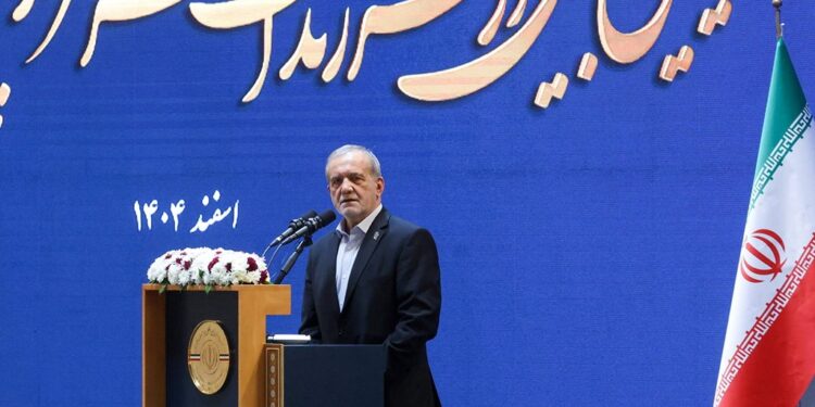 “Nuk ka marrëveshje!”/ Presidenti i Iranit: Kërkesa për dorëzim pa kushte, ëndërr që SHBA-të duhet ta marrin me vete në varr