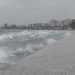 Përkeqësohet moti, anulohet nisja e tragetit Vlorë-Brindisi, pezullohet lundrimi i mjeteve të vogla
