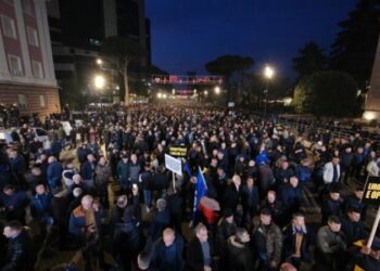 Delegacioni i BE reagon pas protestës së PD: Tregoni vetëpërmbajtje!