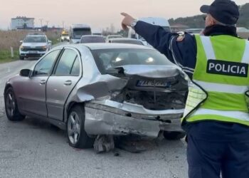 Aksident në Lushnjë, një i plagosur